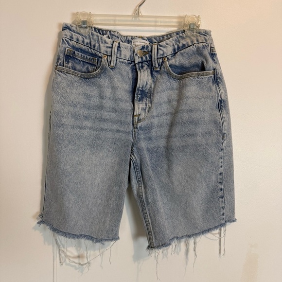 Good American GOOD STANDARD BERMUDA SHORTS denim SZ 4/27 high rise washed blue - Picture 7 of 10